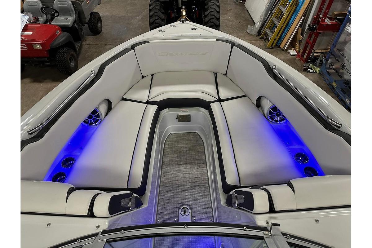 2024 Crownline 250 XSS