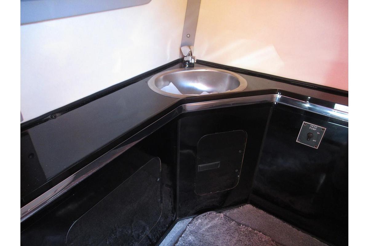 Used 1998 Fountain Boats 42 Lightning