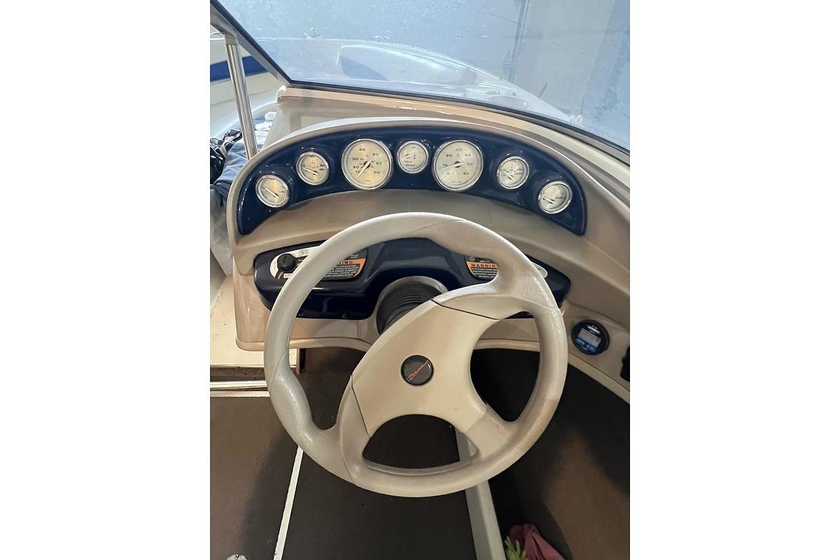 Used 2004 Bayliner International 185