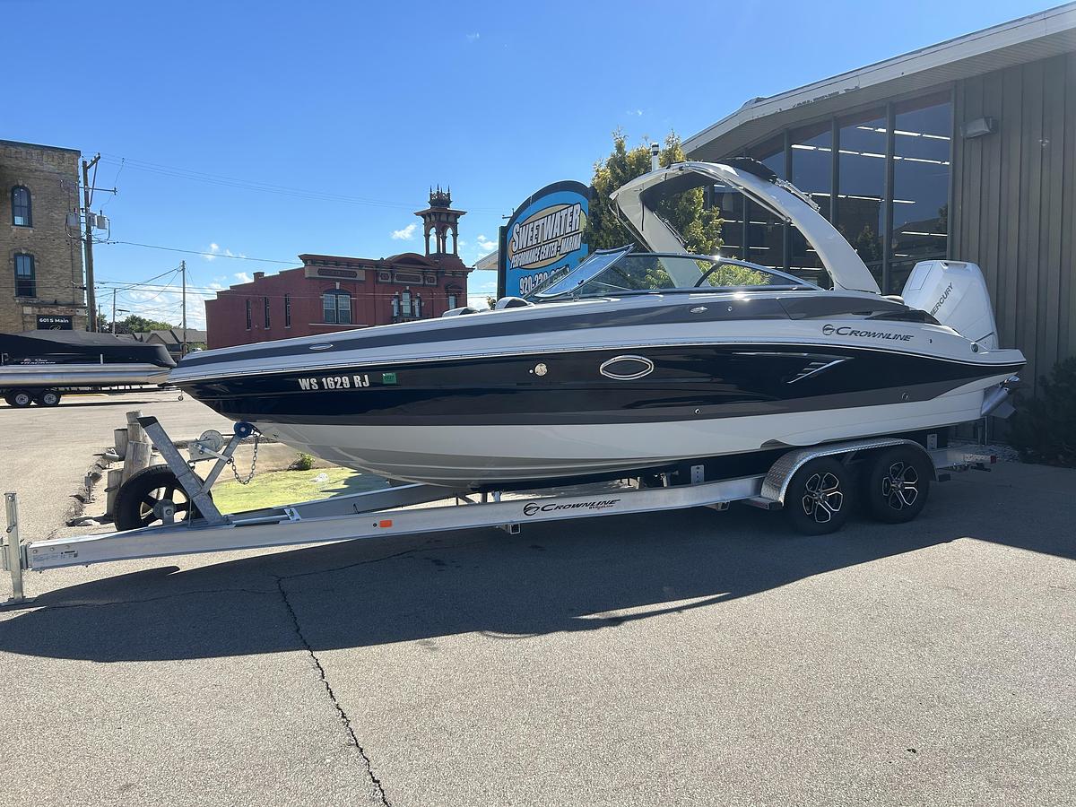 Used 2024 Crownline 260 XSS