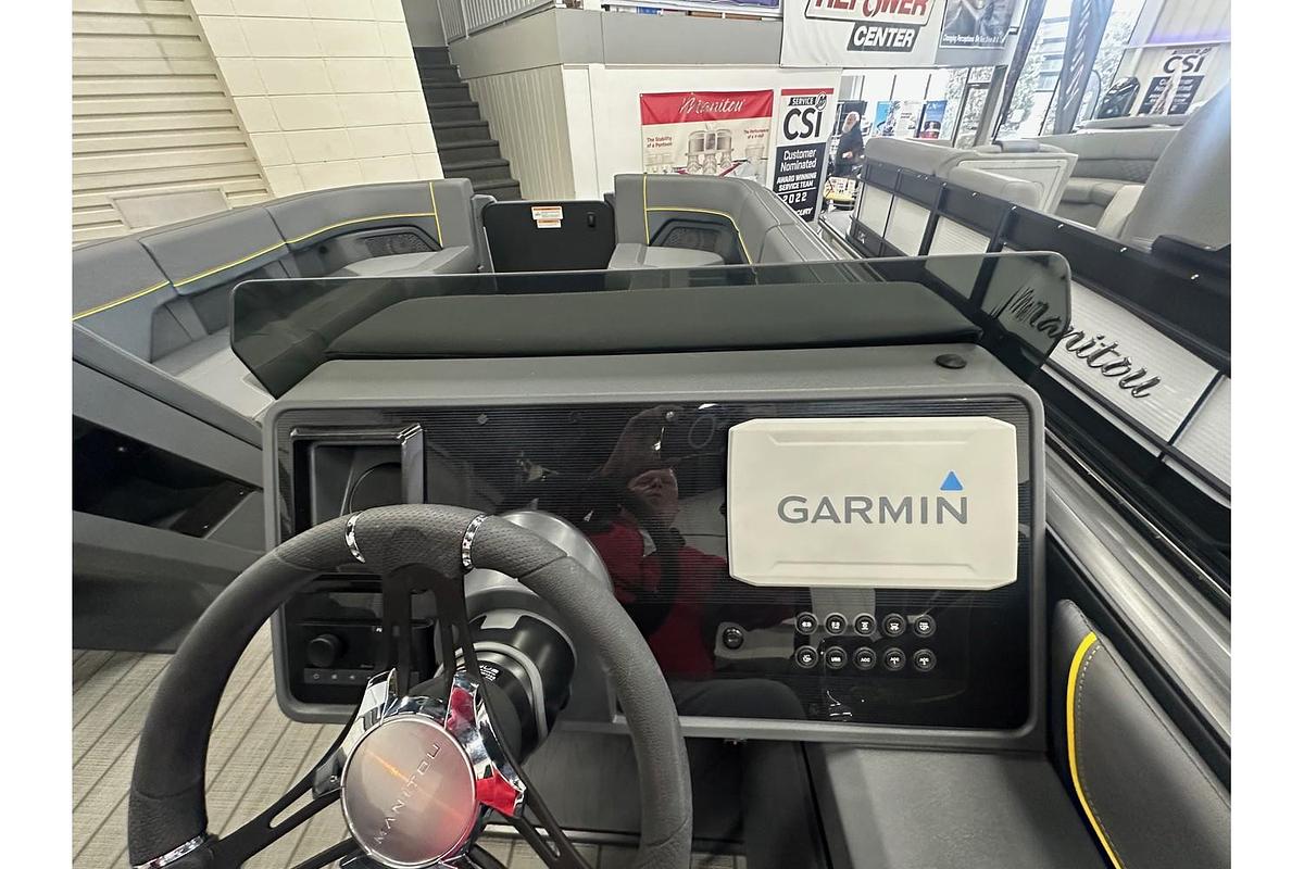 2025 Manitou Explore 24 Navigator