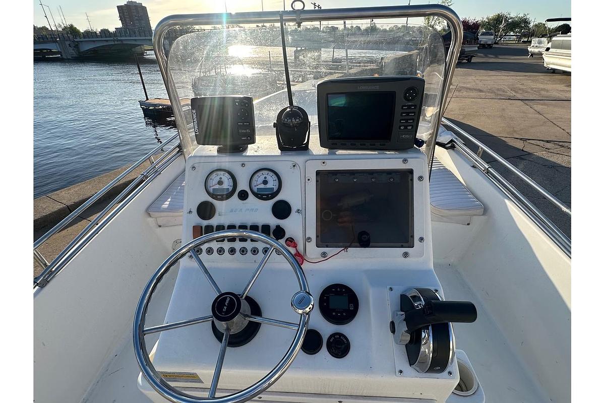 Used 2001 Sea Pro V2 100 BAY