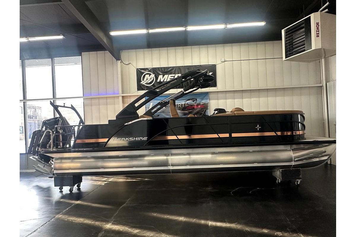2026 Berkshire Pontoons STS Series 25SB2 STS 3 Plus
