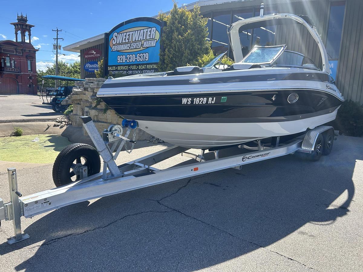 Used 2024 Crownline 260 XSS