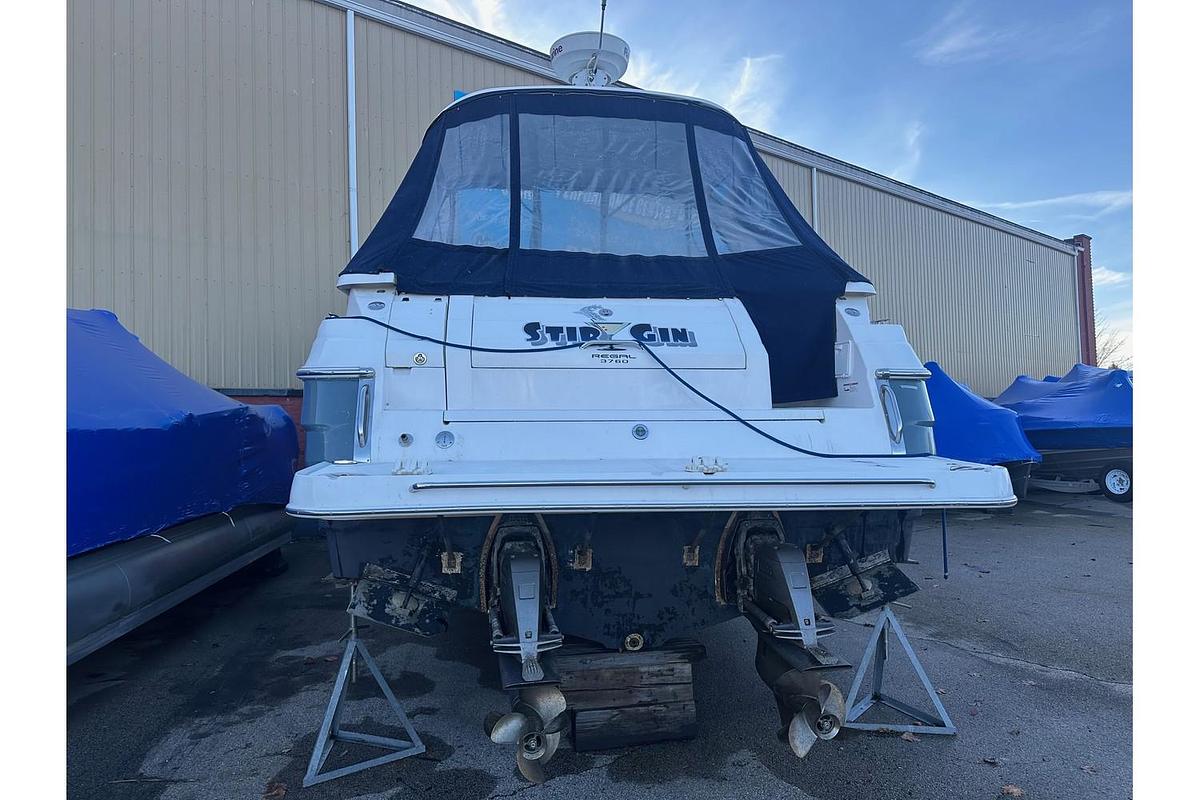 Used 2007 Regal Sport Yacht Commodore 3760 IO