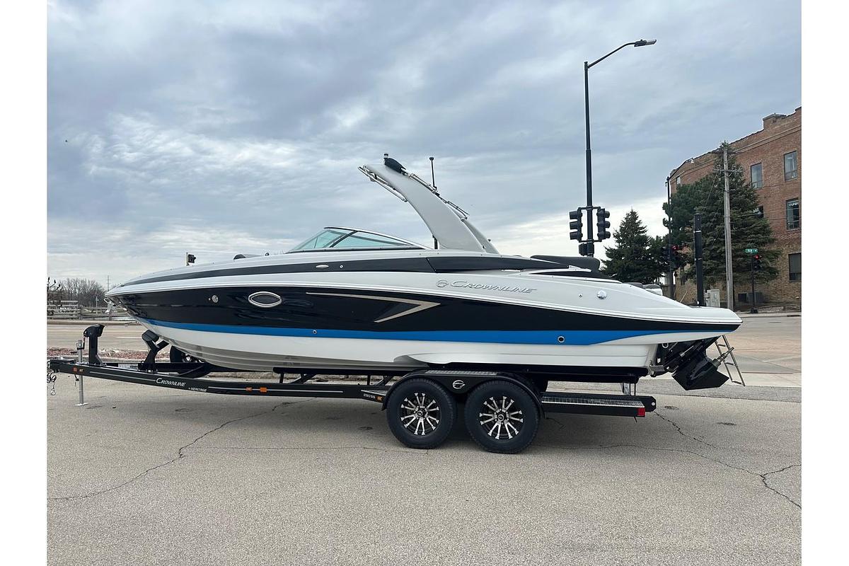2025 Crownline SS Series 290 SS