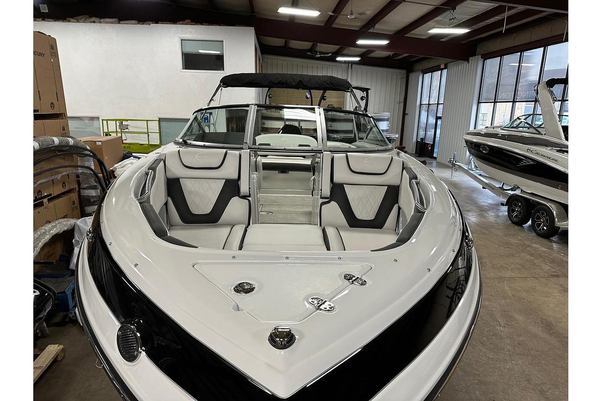 2024 Crownline 250 XSS