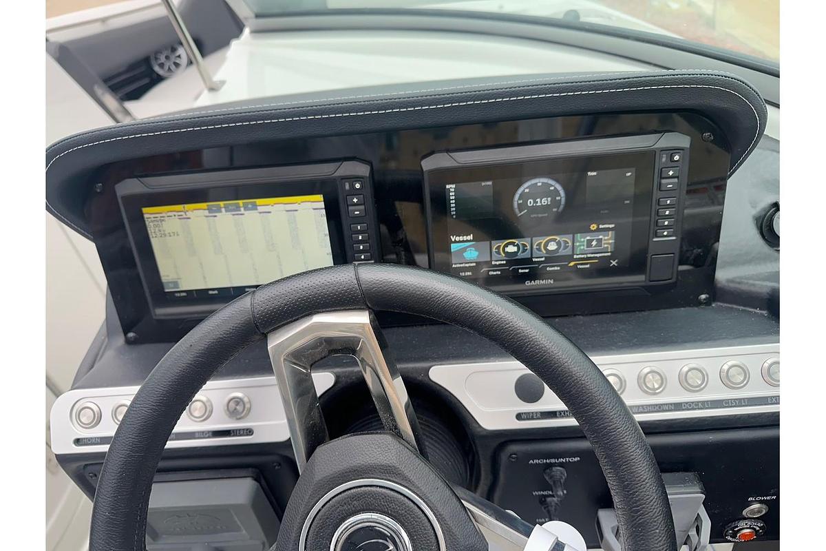 2025 Crownline SS Series 290 SS