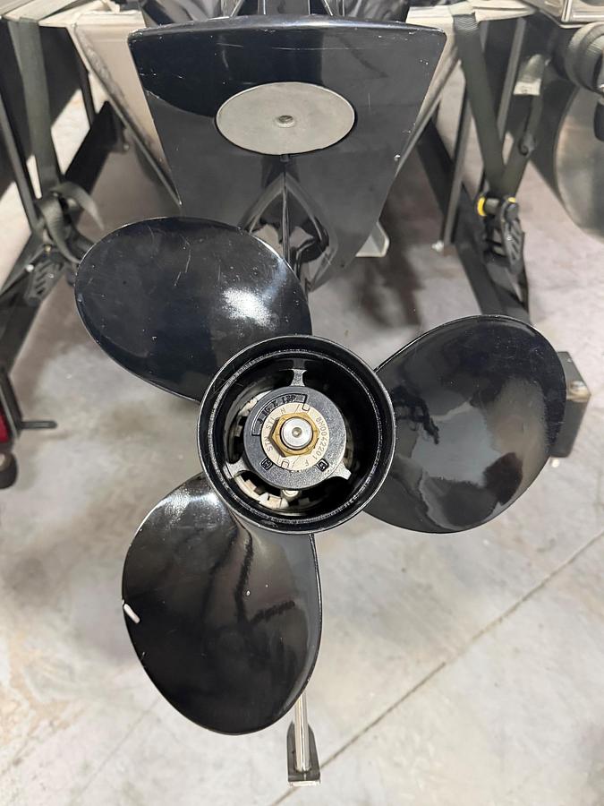 Used 2022 Bennington 22SSBX