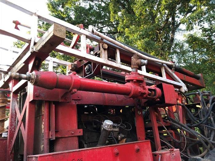Used 1988 Mobile B57 Drill Rig