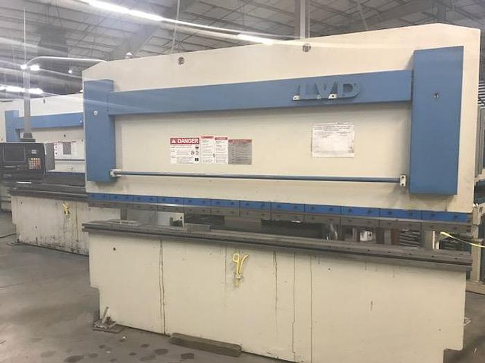 Used 1997 150 Ton x10' LVD CNC Hydraulic Press Brake