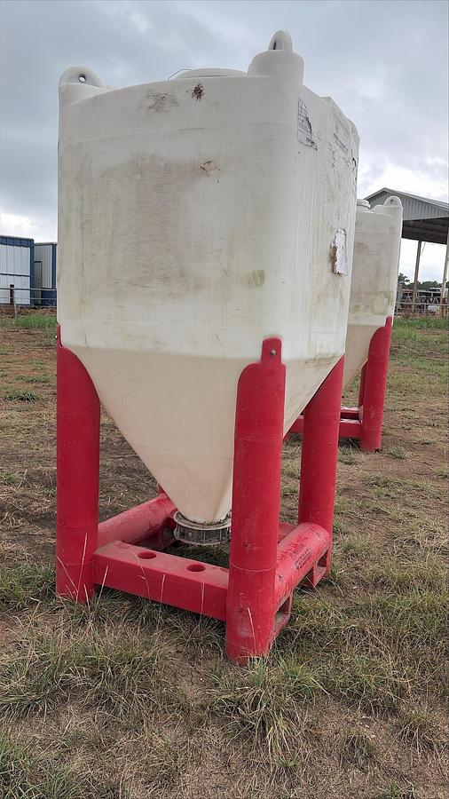 Used Snyder Flow Master Hopper