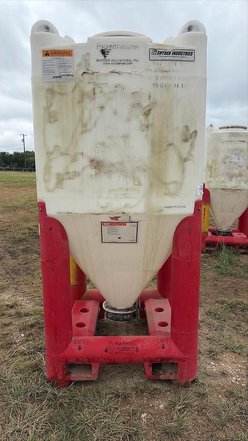 Used Snyder Flow Master Hopper
