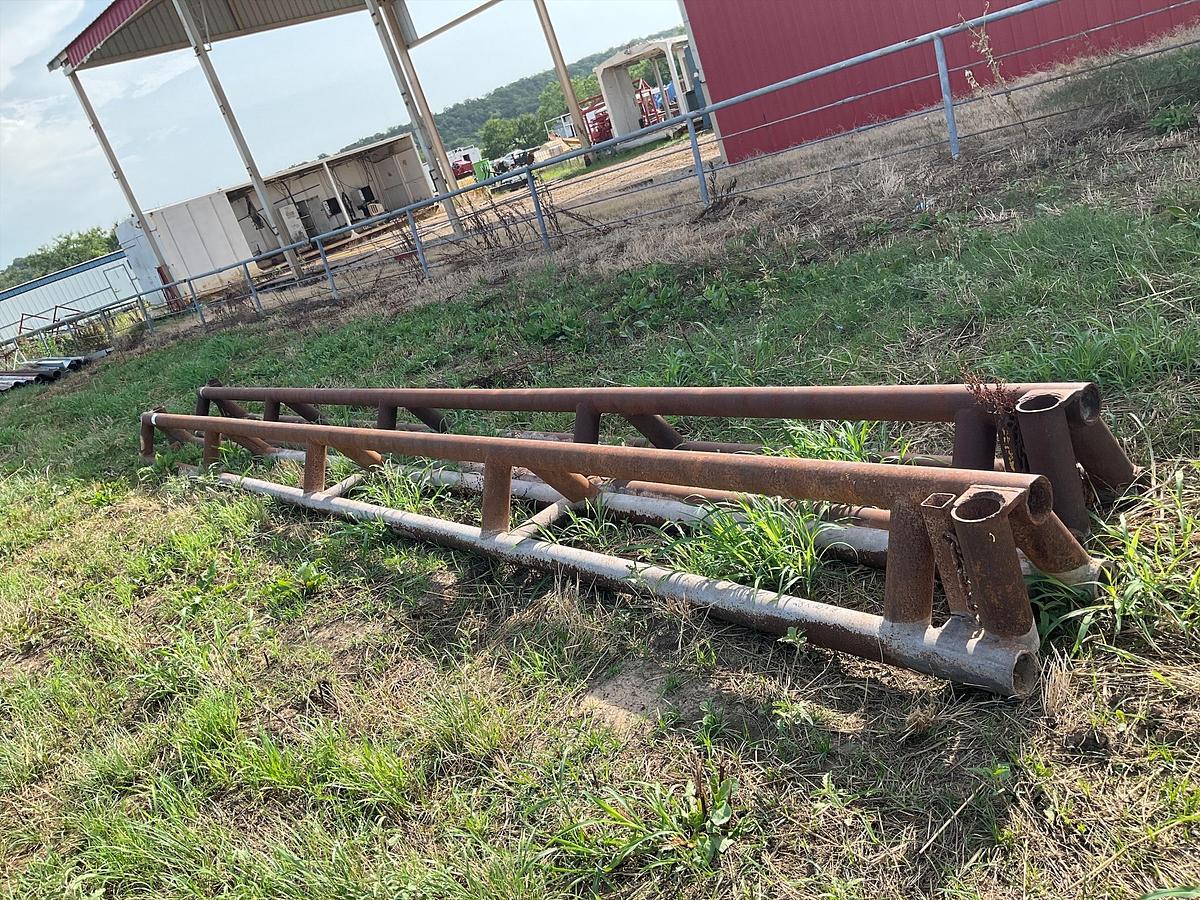 Used Pipe Racks – Set of 2