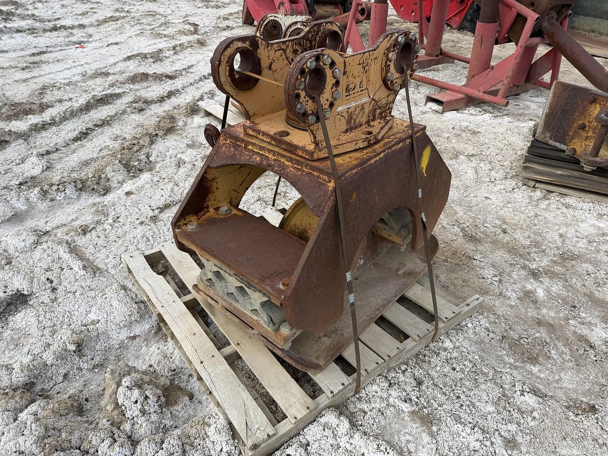 Used BTI 24in Plate Compactor Attachment
