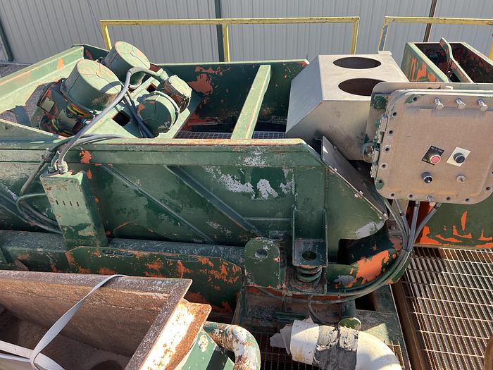 Used Mud Mixing Tank 200 BBL with shaker