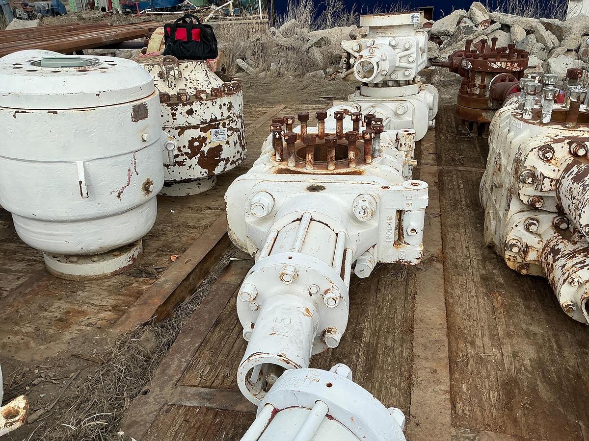 Used Shaffer 5x11 Single Ram BOP 