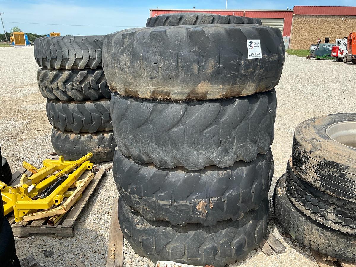 Used Dynamo DynaGrip Tires