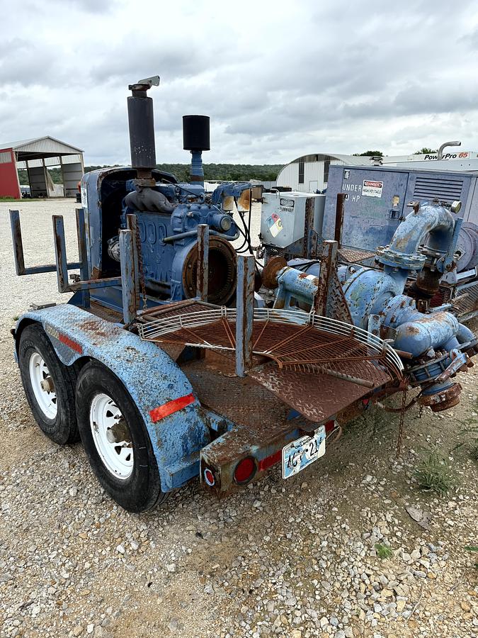 Used Trailered Detroit Engine, Water Pump