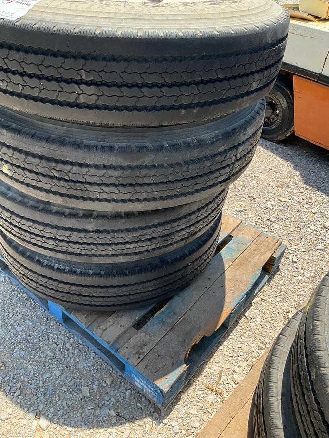 Used Firestone F5561 
