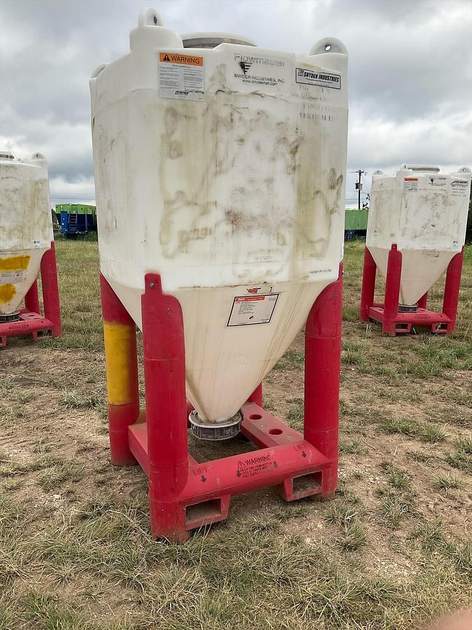 Used Snyder Flow Master Hopper 