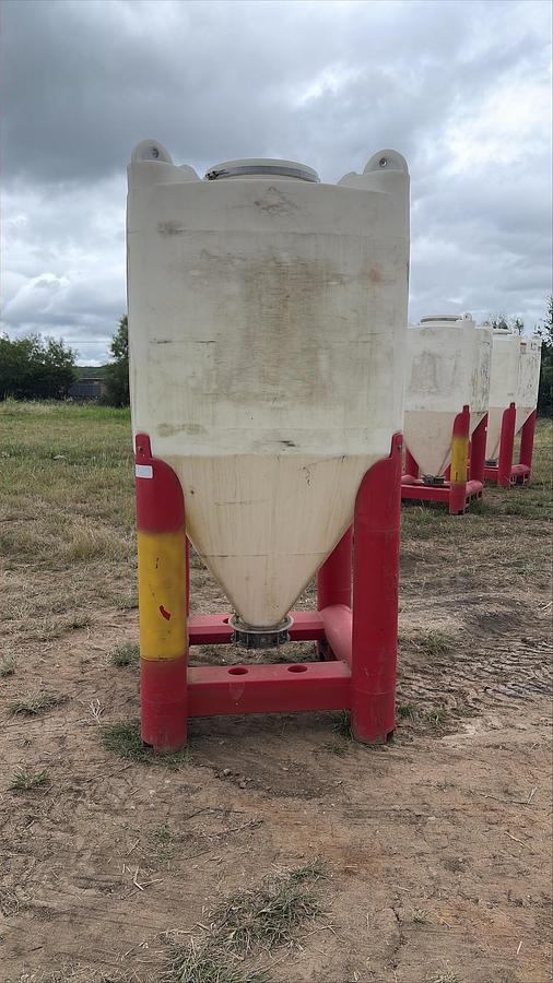 Used Snyder Flow Master Hopper