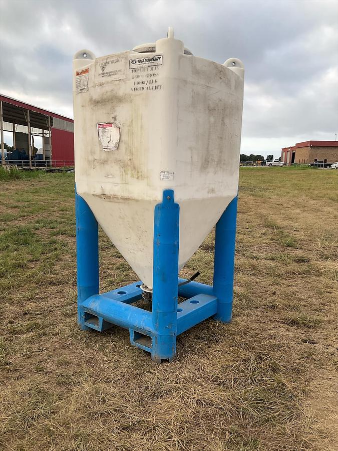 Used Snyder Flow Master Hopper