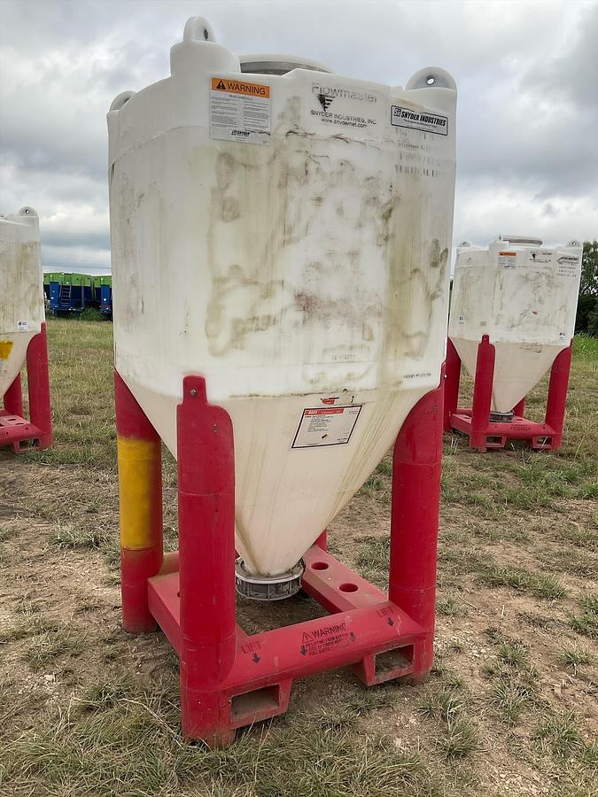 Used Snyder Flow Master Hopper
