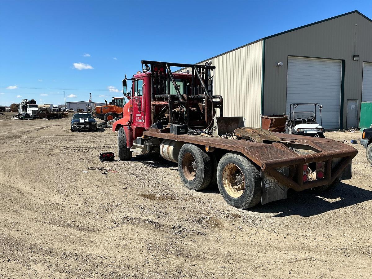 Used International Semi Winch Truck