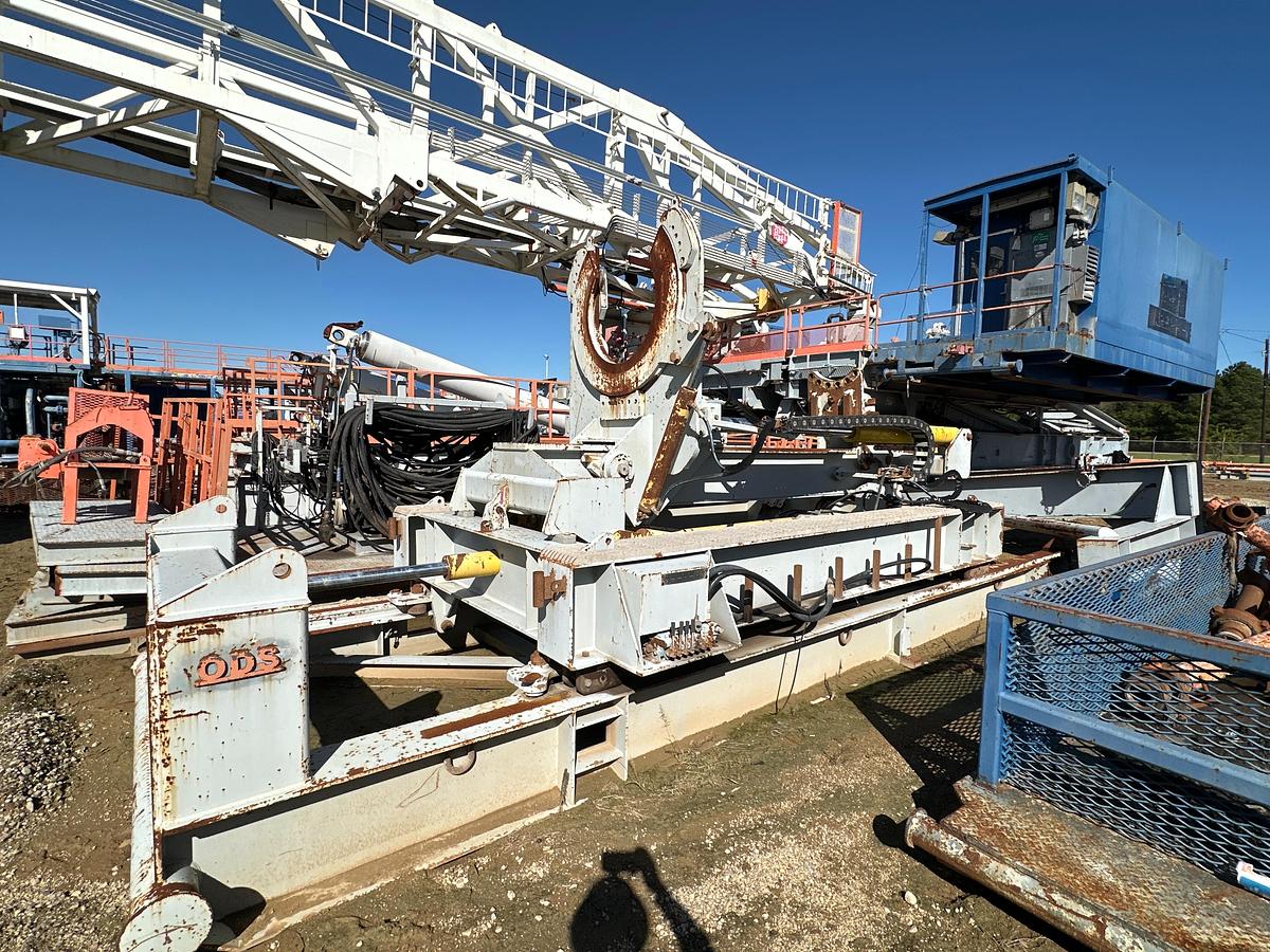 Refurbished NOV IDEAL RIG 1500 HP WALKING DRILL RIG