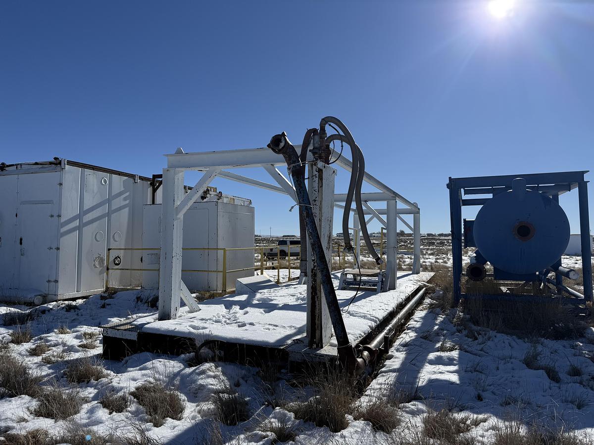 Used Suitcase with Rack Rig #323 