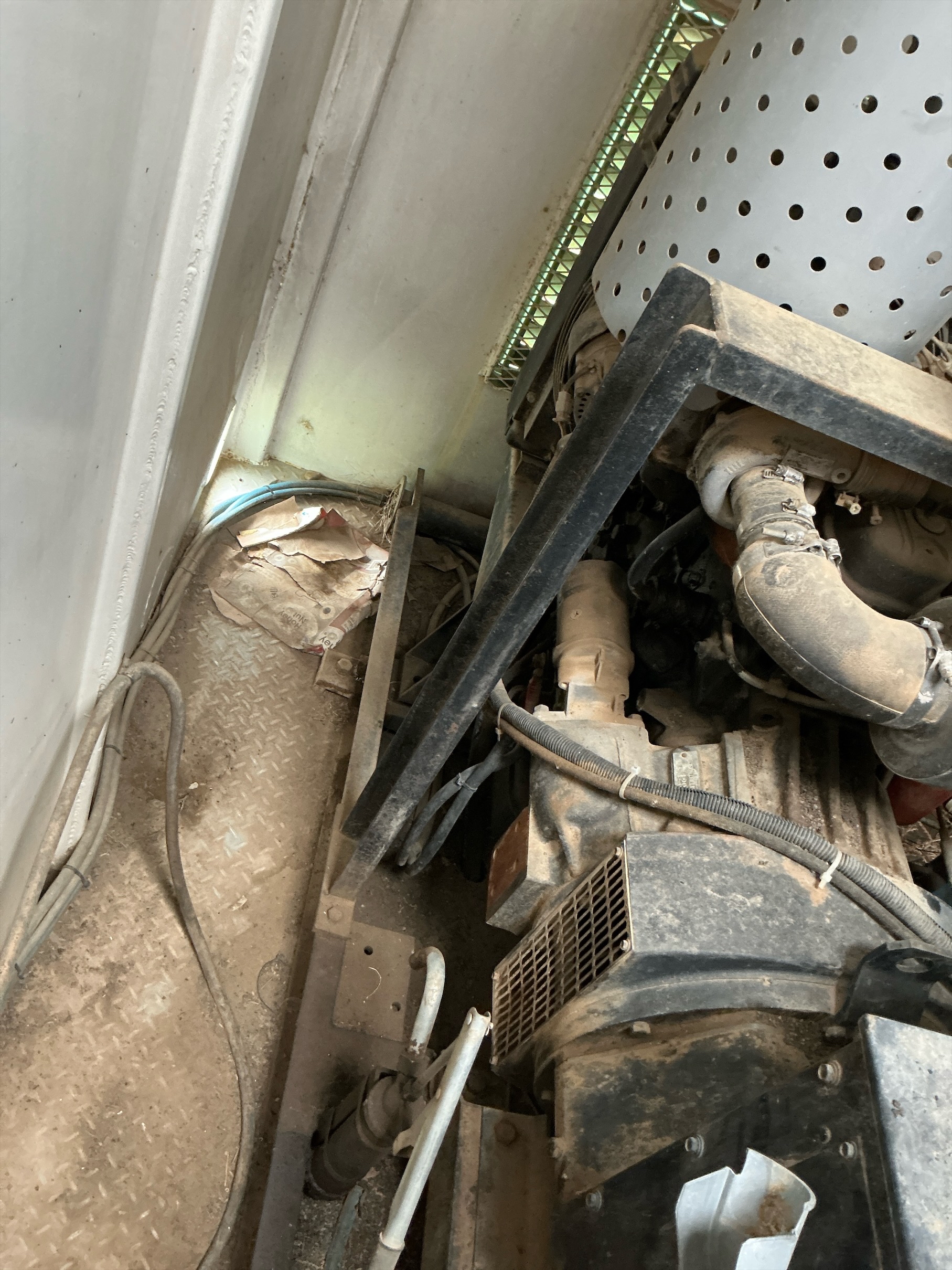 Used Isuzu 4BD1 P1V Diesel Generator