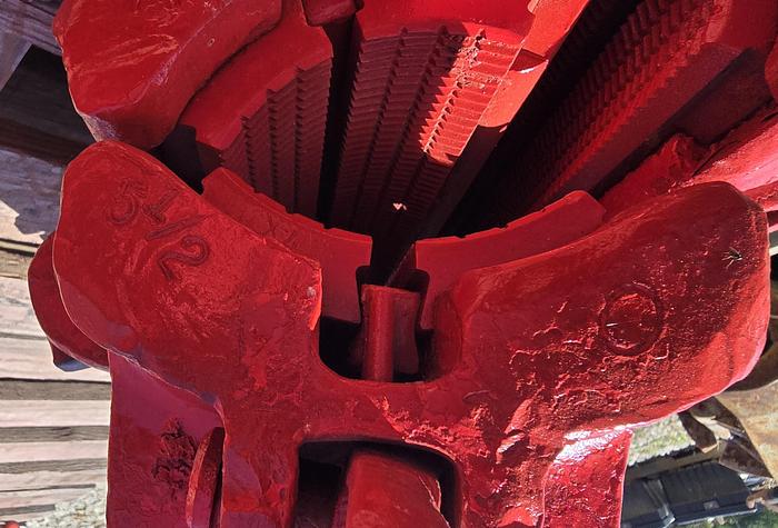 Used 2 Drill Pipe Slips