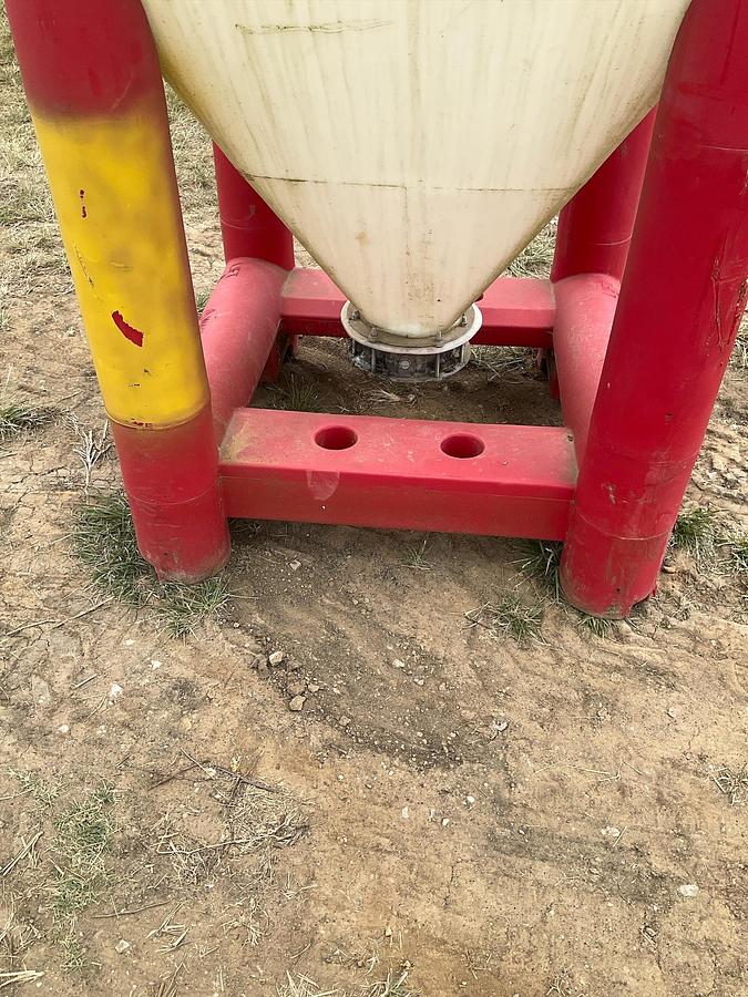 Used Snyder Flow Master Hopper