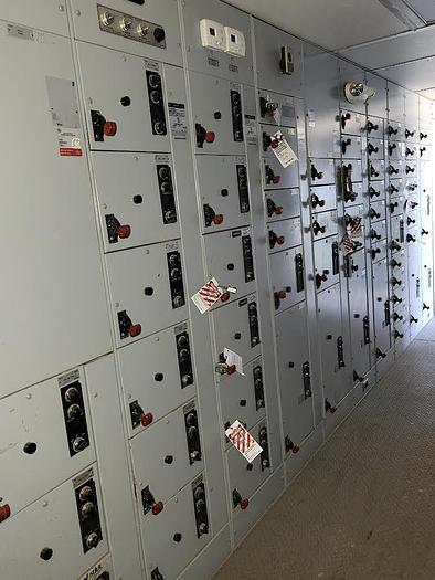 Used SCR House 3 Bay