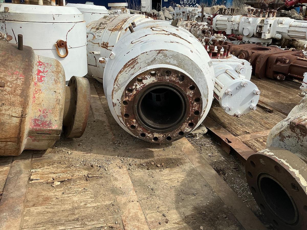 Used Hydril GK 13 5/8 Annular BOP