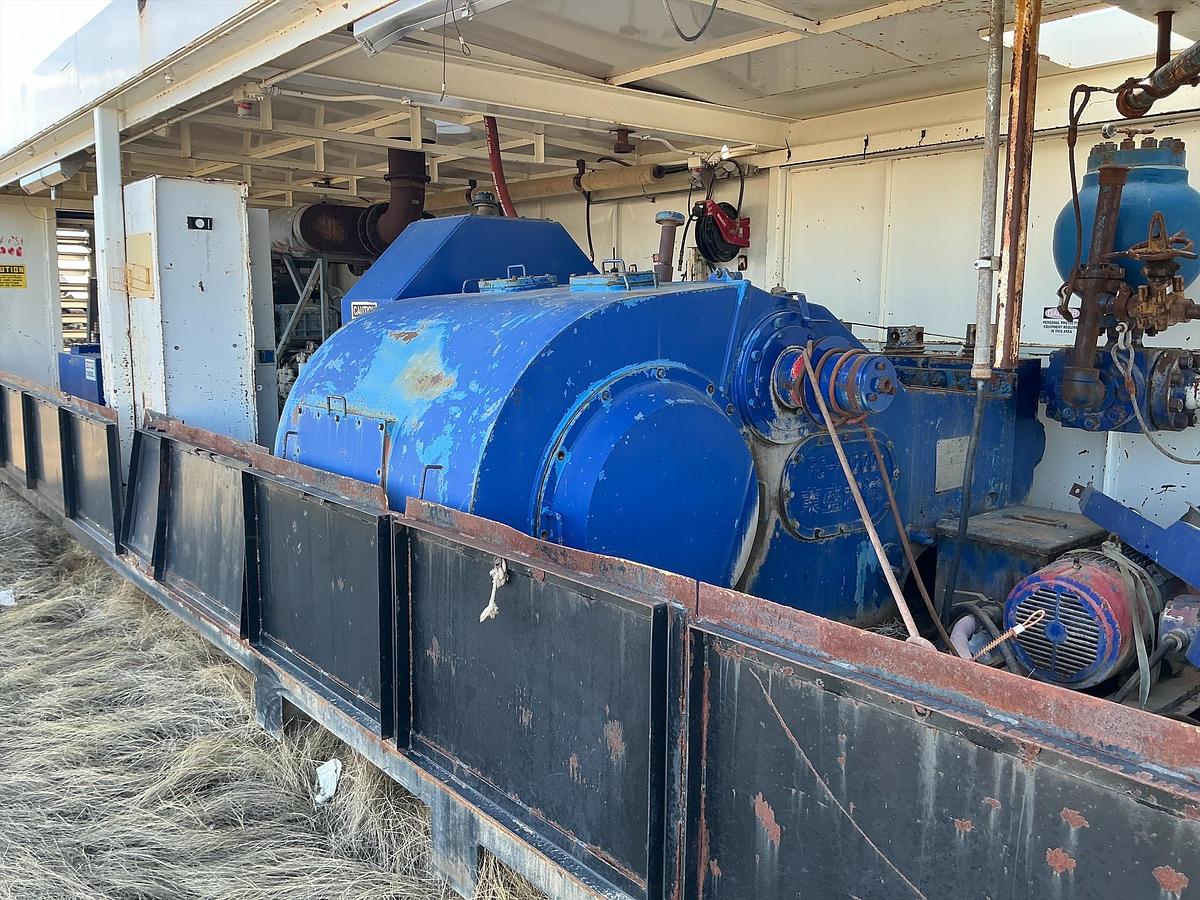 Used Mud Pump Skid Building, DDC Diesel Engine, RS-F1000 Pump