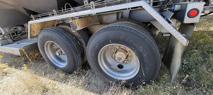 Used 2012 Appco Sand King FS-40 Portable Transfer Trailer