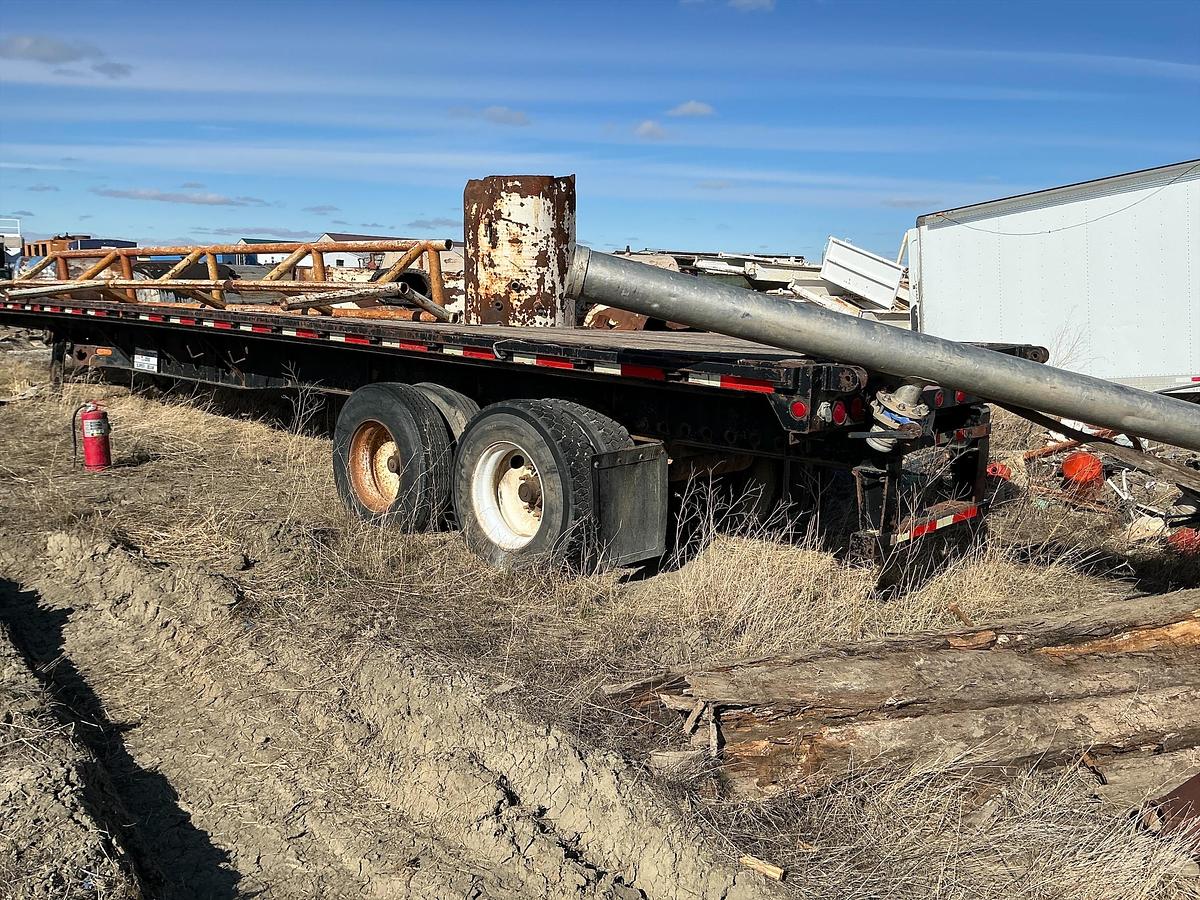 Used 1994 Transcraft 45’ Flatbed Trailer