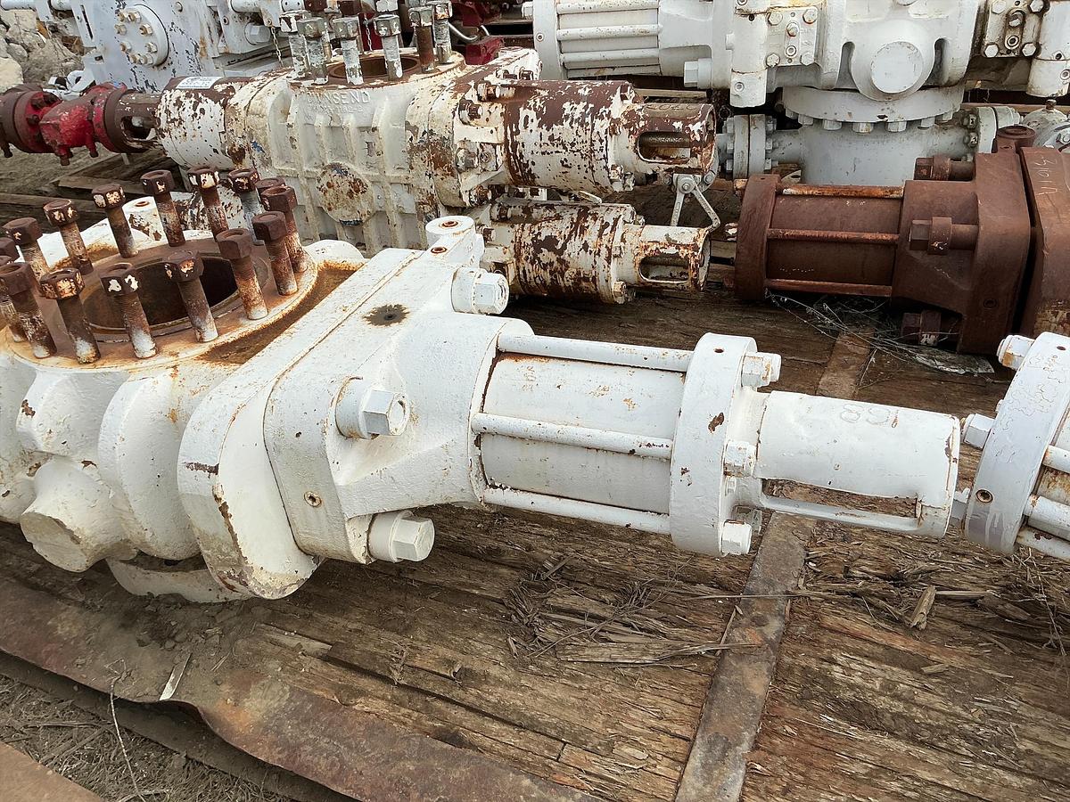 Used Shaffer 5x11 Single Ram BOP 