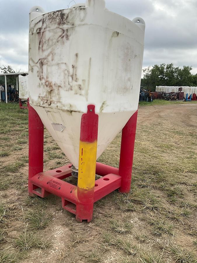 Used Snyder Flow Master Hopper