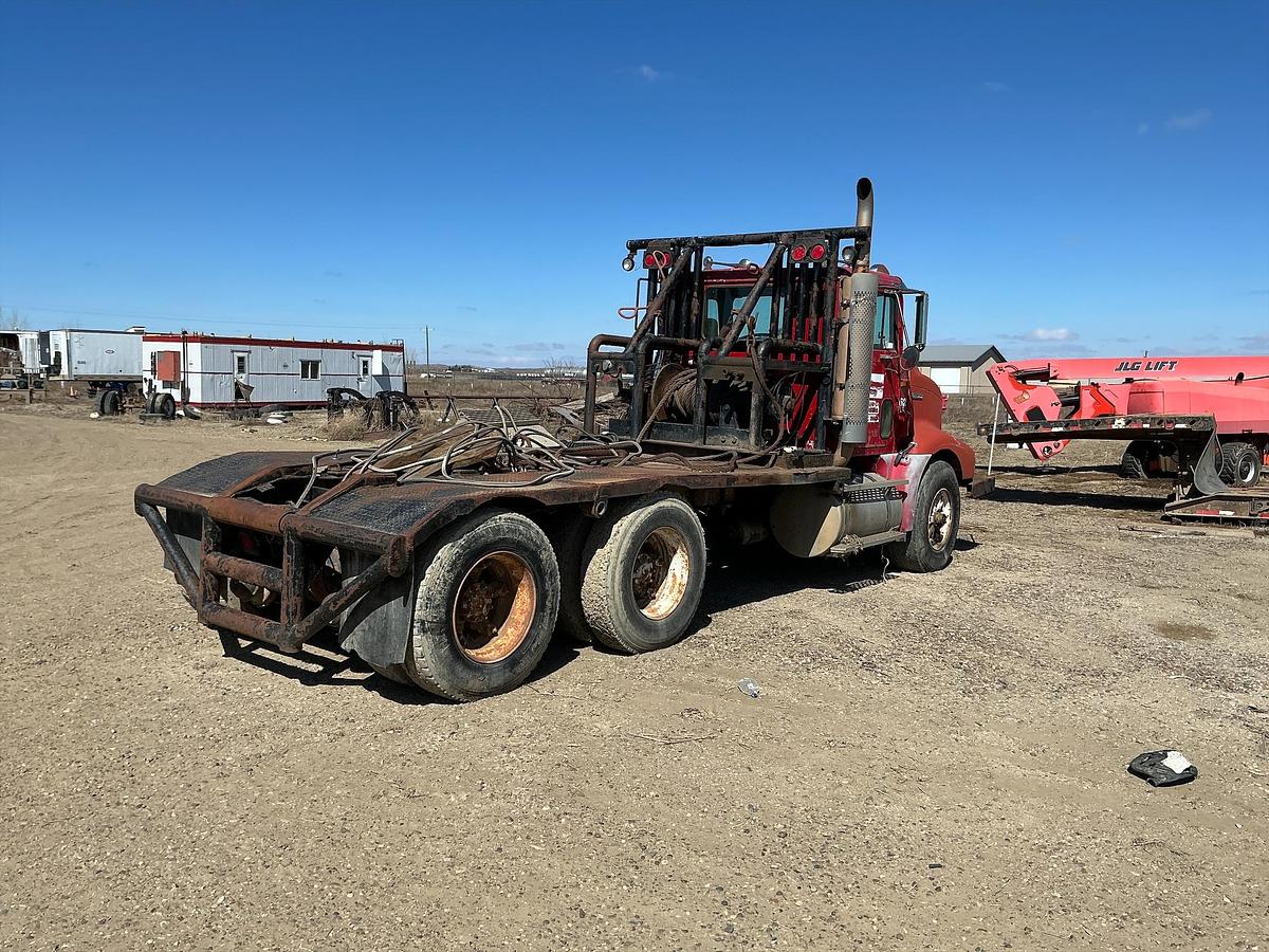 Used International Semi Winch Truck 