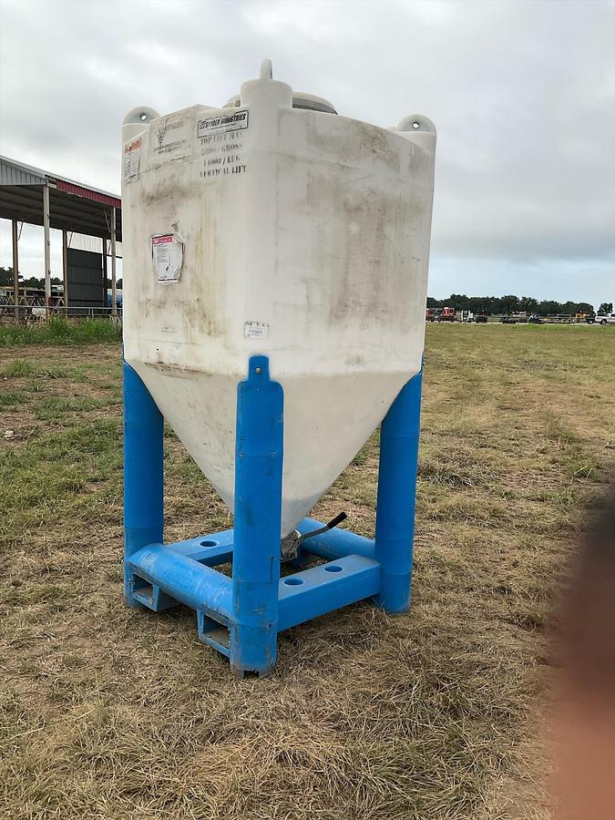 Used Snyder Flow Master Hopper