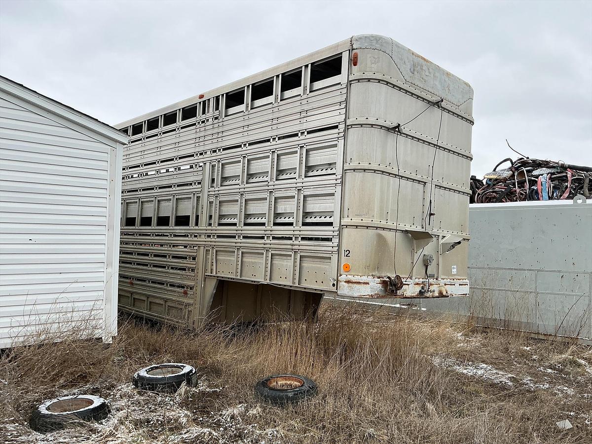 Used 1976 Wilson Bull Livestock Trailer