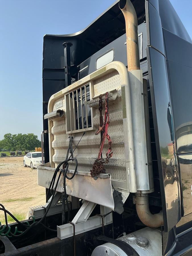 Used 2021 Volvo VNL Big Bunk Semi
