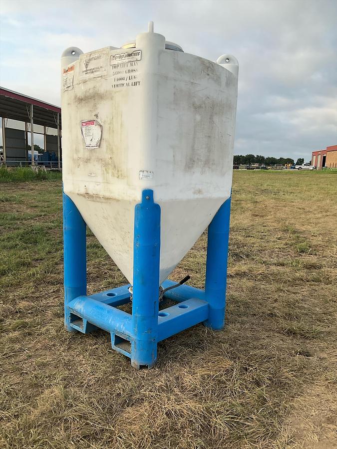 Used Snyder Flow Master Hopper