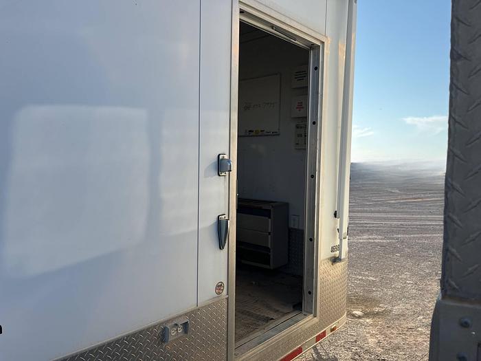 Used 2006 Aluminum Trailer Enclosed T/A 20 ft