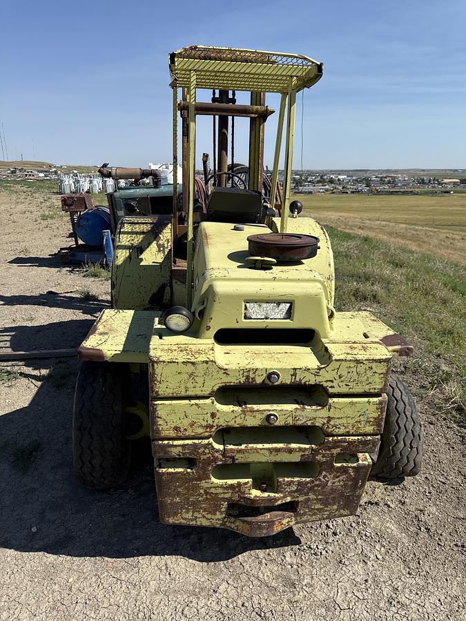 Used White  fork lift  263