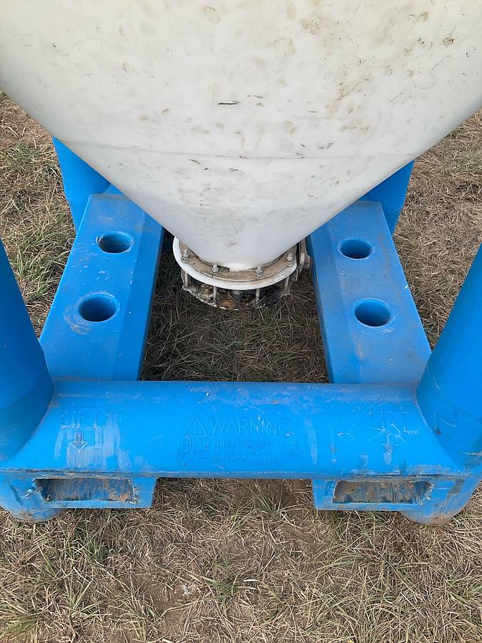 Used Snyder Flow Master Hopper