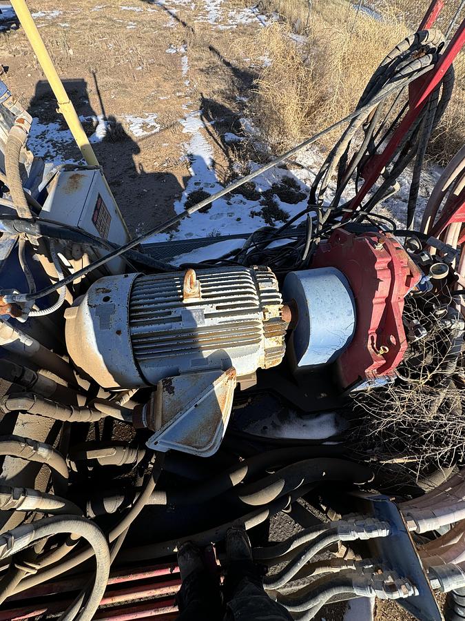 Used 4 STATION ACCUMULATOR CLOSING UNIT